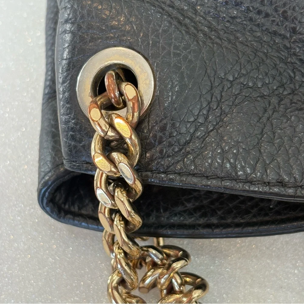 Michael Kors Jet Set Pebbled Leather Shoulder Bag